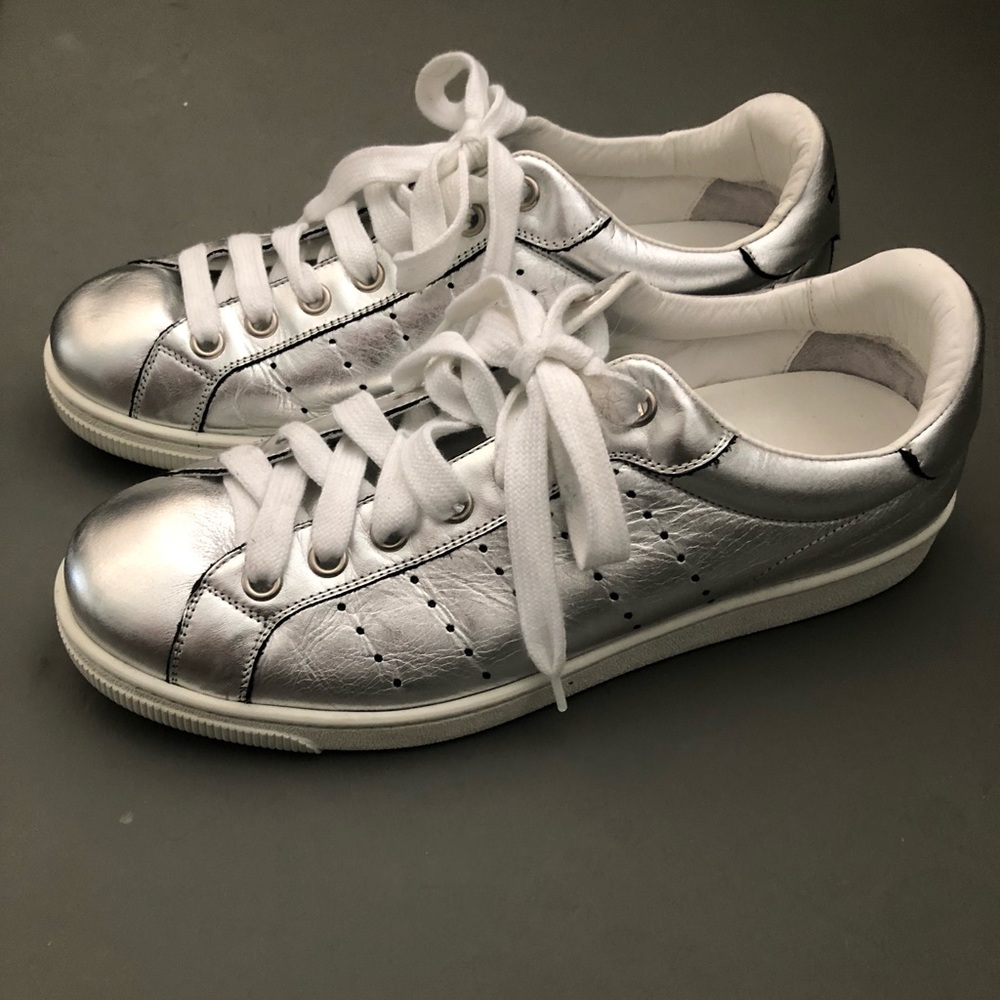 D Squared shoe